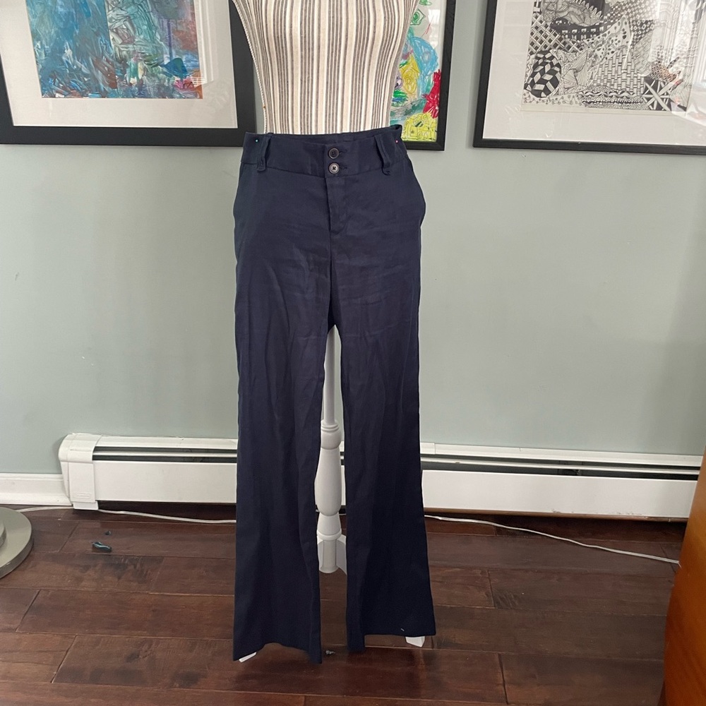 Well hello gorgeous!Anthropologie linen navy trousers, size 2